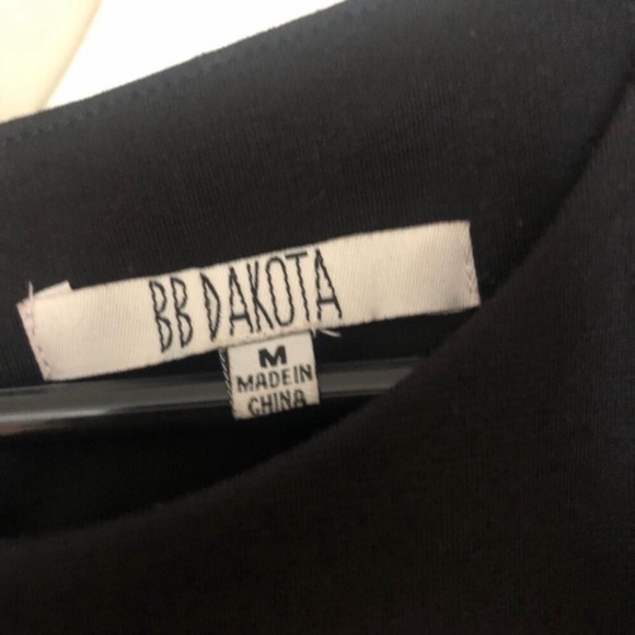 BB Dakota Puff Shoulder Dress - Picture 4 of 6